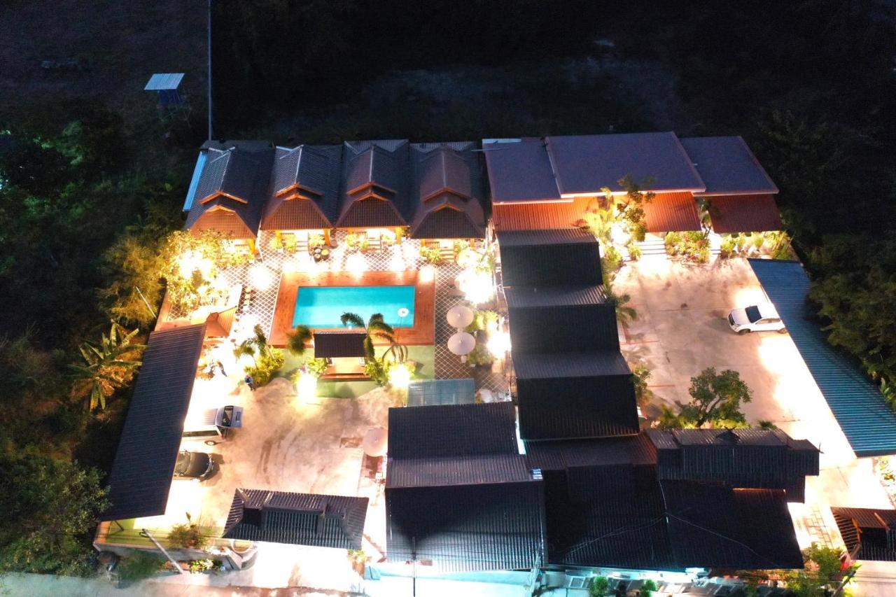 Khum Lanna Boutique Hotel Sisaket Luaran gambar