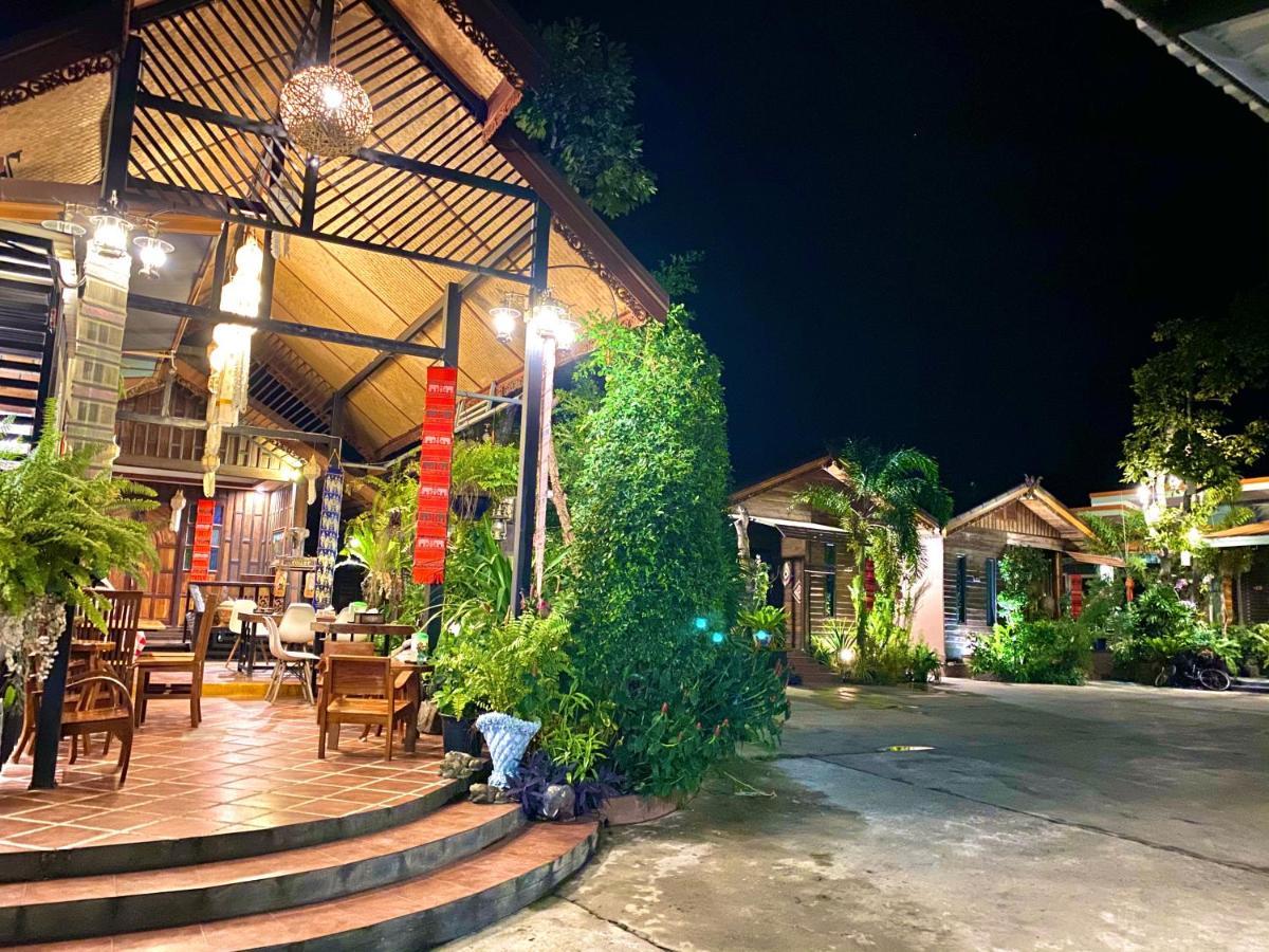 Khum Lanna Boutique Hotel Sisaket Luaran gambar