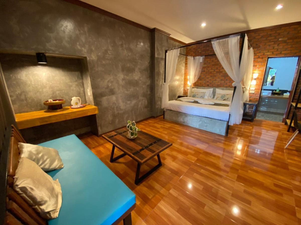 Khum Lanna Boutique Hotel Sisaket Luaran gambar