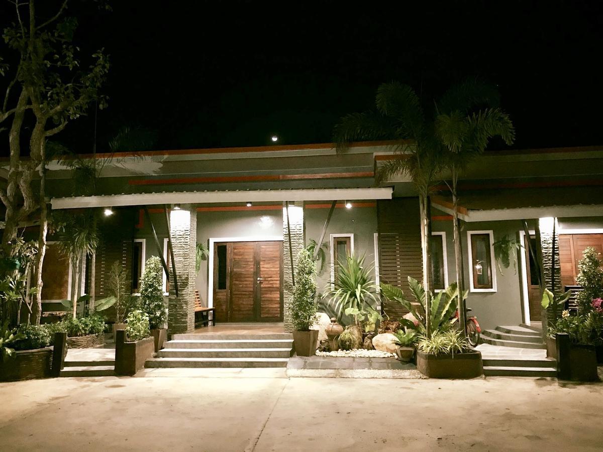 Khum Lanna Boutique Hotel Sisaket Luaran gambar
