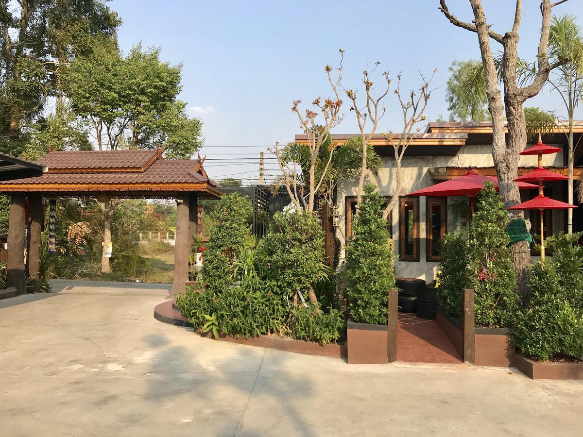 Khum Lanna Boutique Hotel Sisaket Luaran gambar