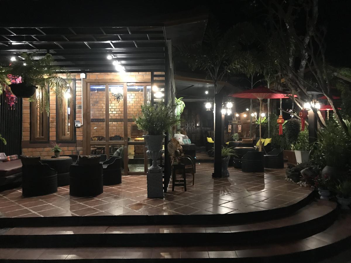 Khum Lanna Boutique Hotel Sisaket Luaran gambar