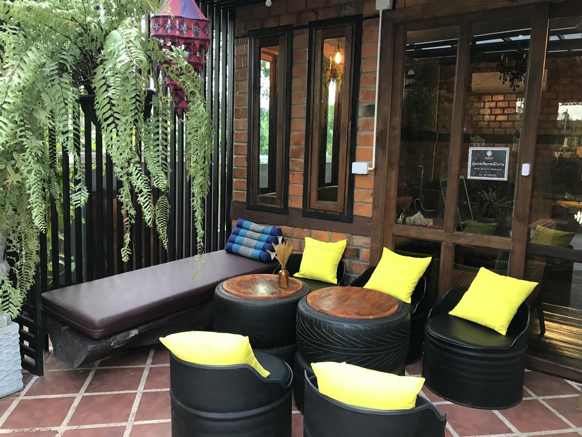 Khum Lanna Boutique Hotel Sisaket Luaran gambar