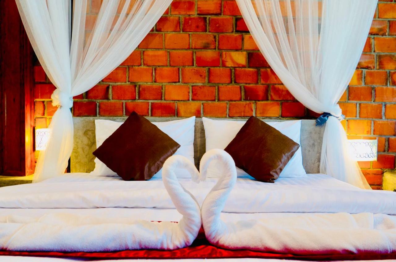Khum Lanna Boutique Hotel Sisaket Luaran gambar